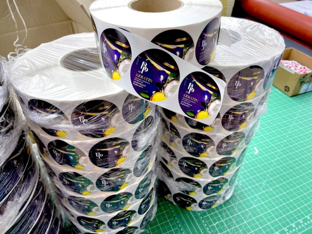 สติ๊กเกอร์ฉลากแบบม้วน ติดบรรจุภัณฑ์