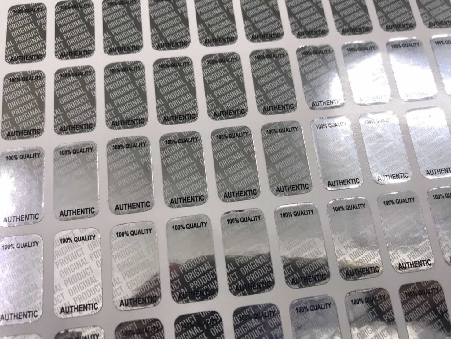 สติ๊กเกอร์กันเปิดอุปกรณ์